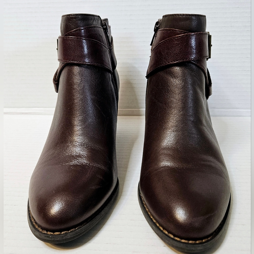Vionic Trinity Bootie - Picture 8 of 13